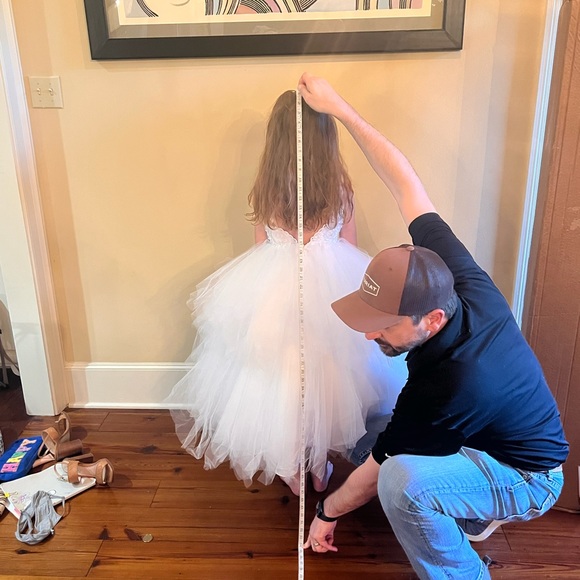 flower girl gown or first communion dress. Floor length for 42 inches in height - Picture 9 of 10